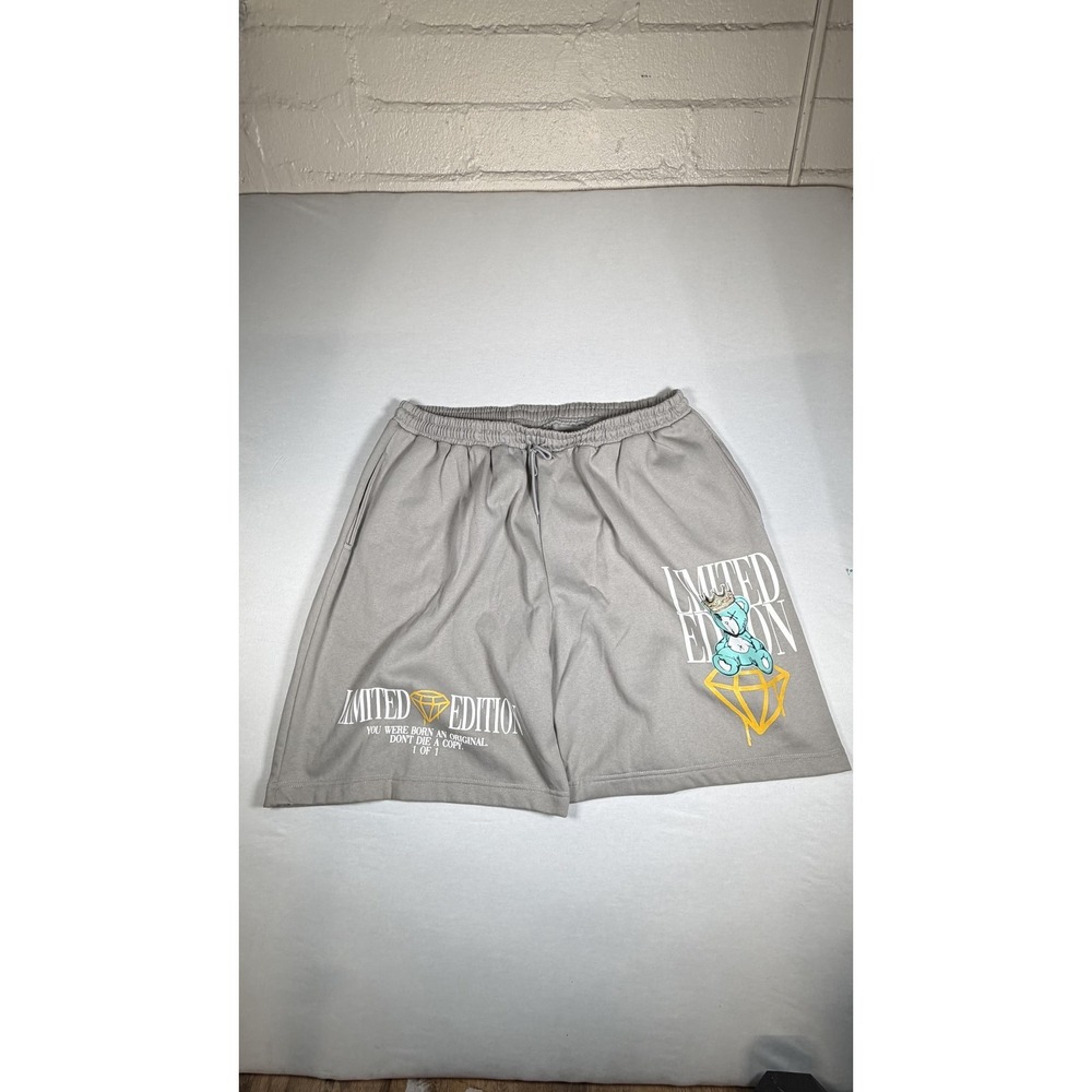 RGSTR Shorts Mens 3XL Gray Limited Edition Bear Graphic Fleece‎ Sweat Drawstring